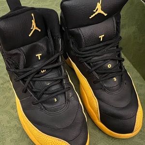 Retro Jordan 12, Black & Yellow